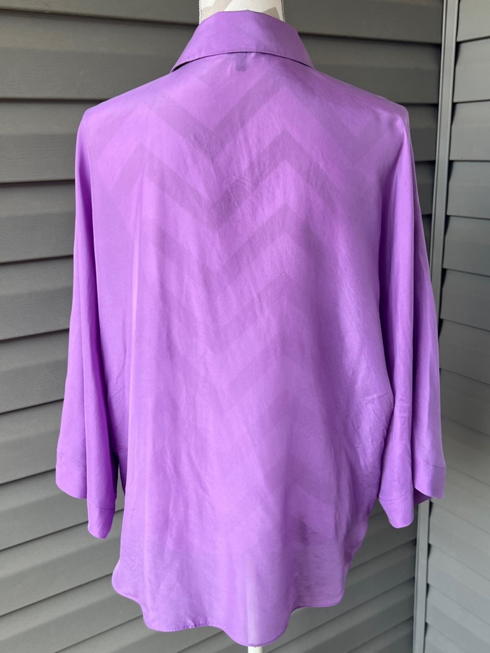 Massimo Dutti Lavender Silk Button-Front Blouse - Picture 5 of 9